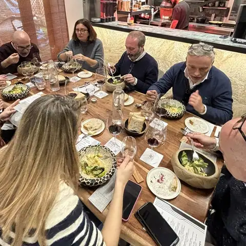 Cartel y fotos de «Grillo & trufa», foto 2 de 7